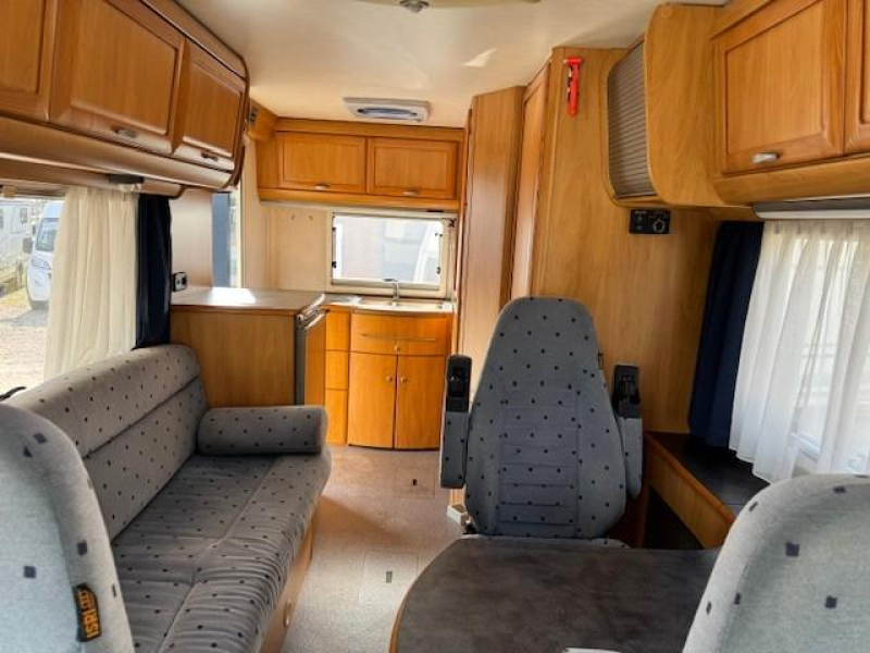 Hymer B584 intergraal camper B584  foto: 19