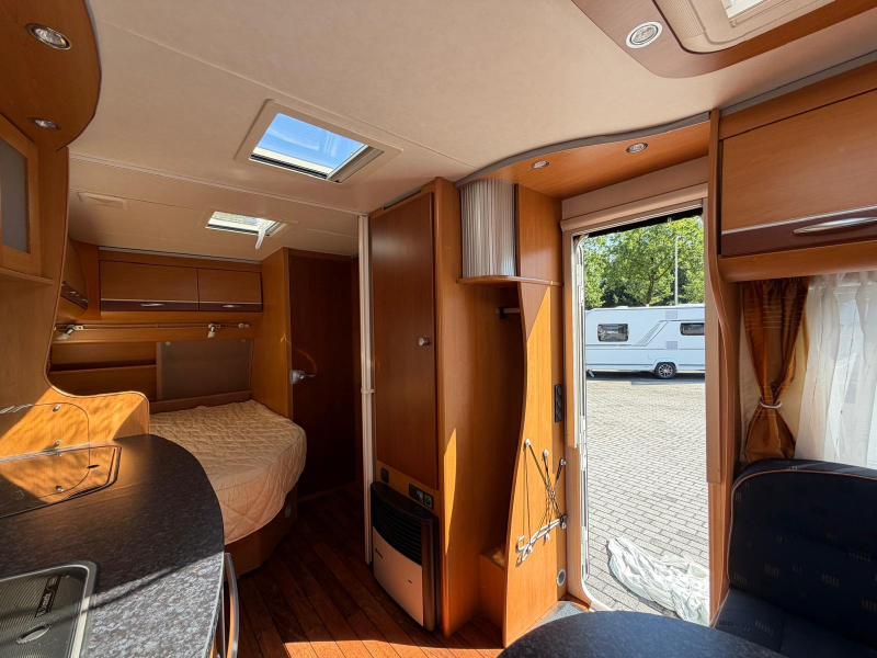Dethleffs Beduin Emotion 485 DB con toldo e Isabella VT foto: 13