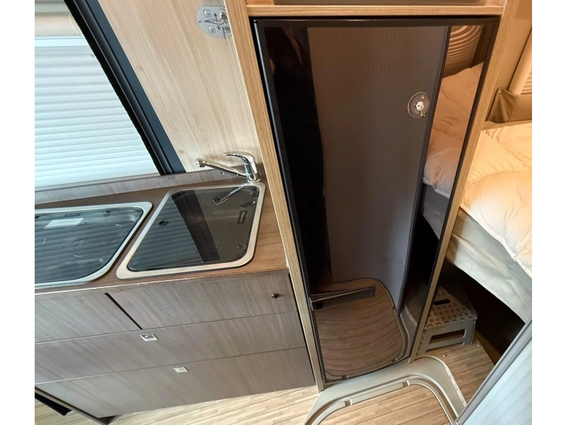 Pössl Roadcruiser Revolution Verhoogde uitvoering  foto: 10