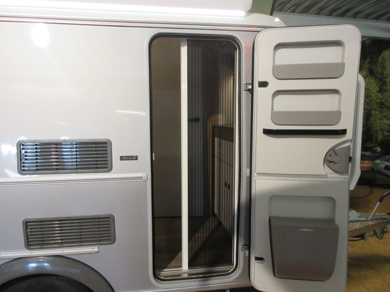 Eriba Touring 420 photo: 17