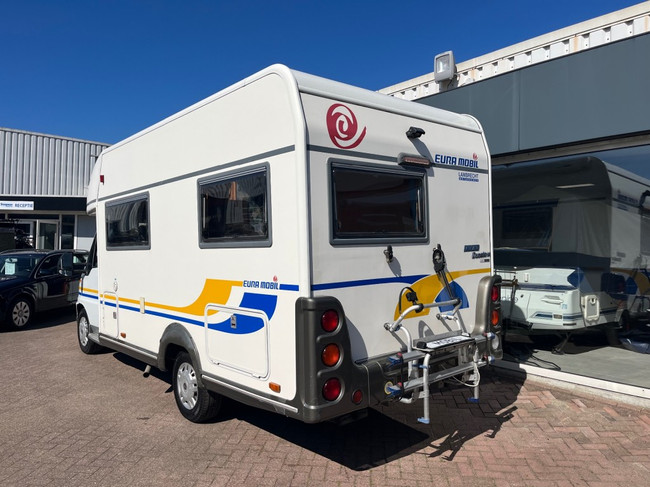 Eura Mobil Compact Off-grid Omvormer Zonnepaneel Maxi-Fan 4p. foto: 6