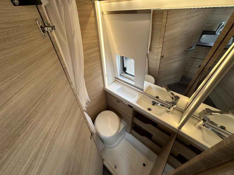 Knaus BoxStar Street 600 Automaat met Busbiker  foto: 13