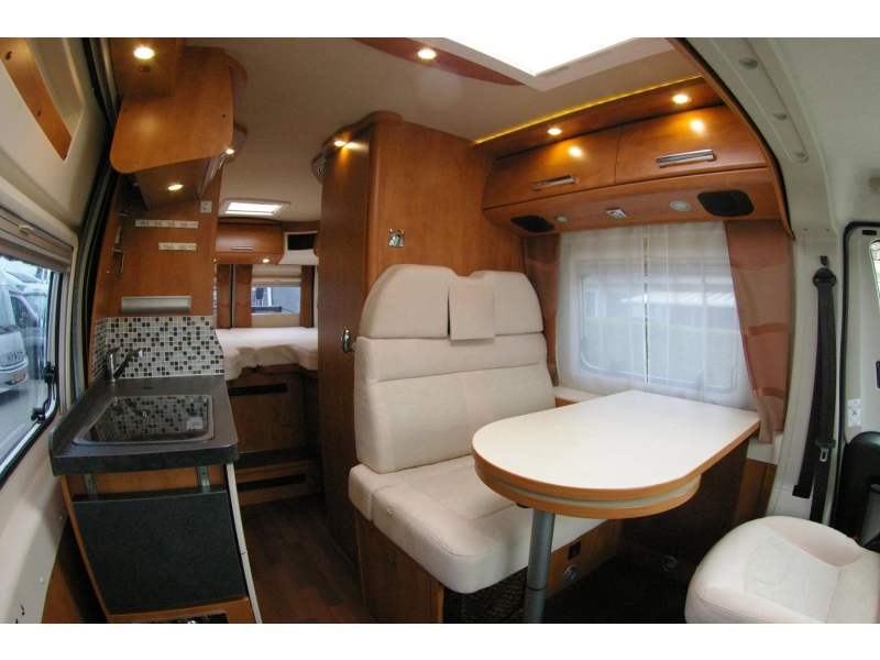 Carthago Malibu 640 Enkele bedden, Automaat.  foto: 21
