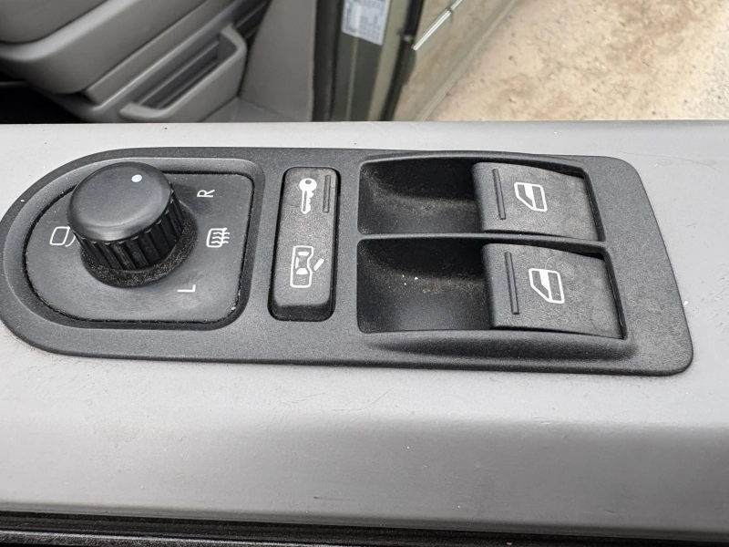 Volkswagen T5 California  foto: 22