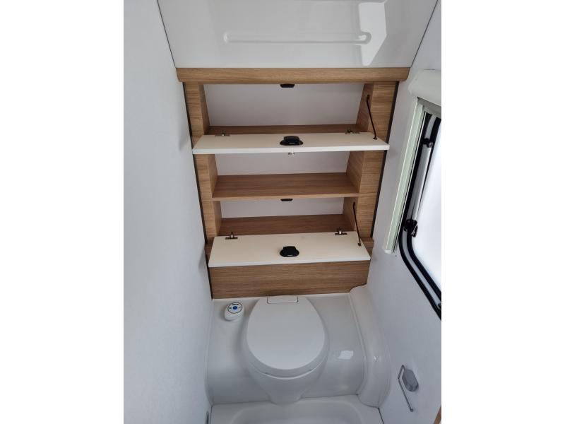 Fendt Bianco Activ 445 SFB 1700 kg - Truma Combi 4e  foto: 17