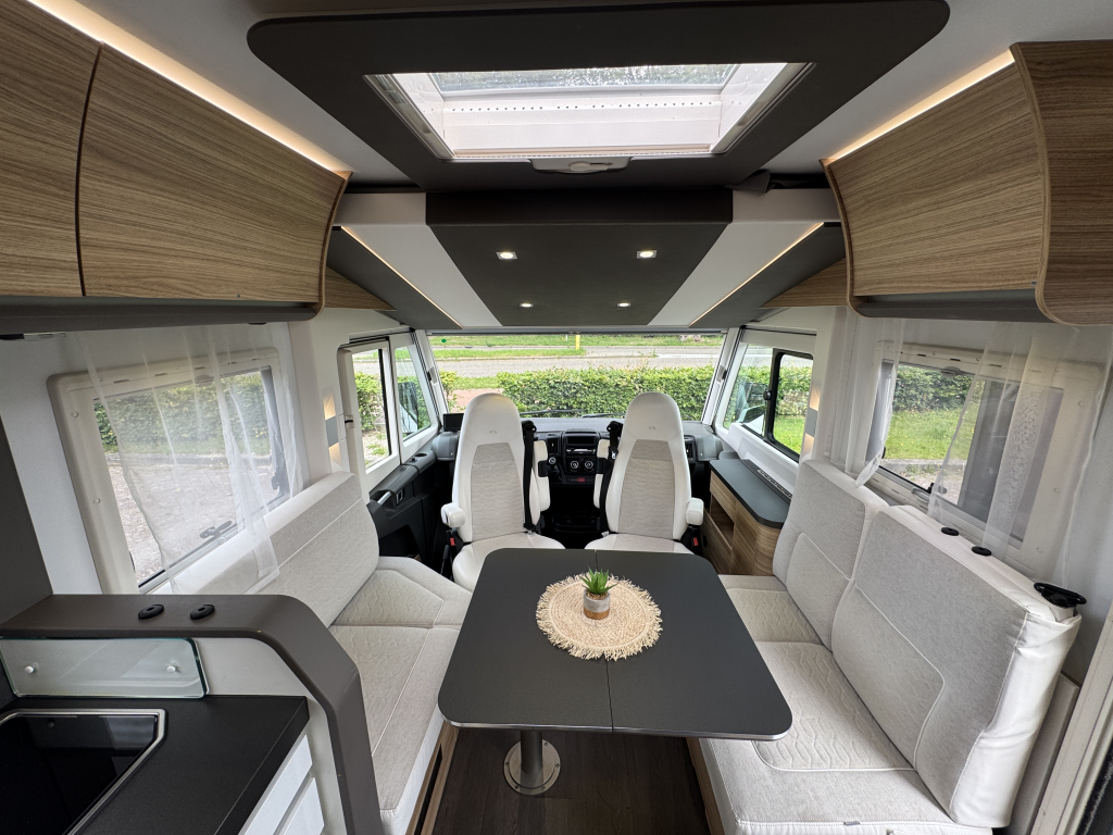 Adria Sonic Plus I 700 DC Foto: 10