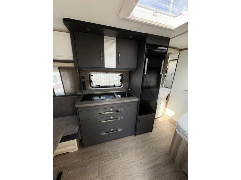 Hobby De Luxe 460 UFE Modelo 2027 foto: 5