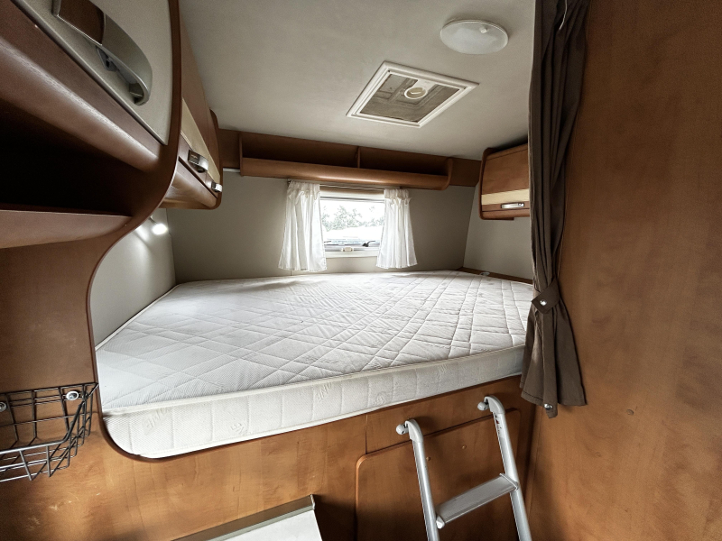 P.L.A. Camper Plasy 63 HP Dwarsbed/Hefbed/2016/6.2M  foto: 10