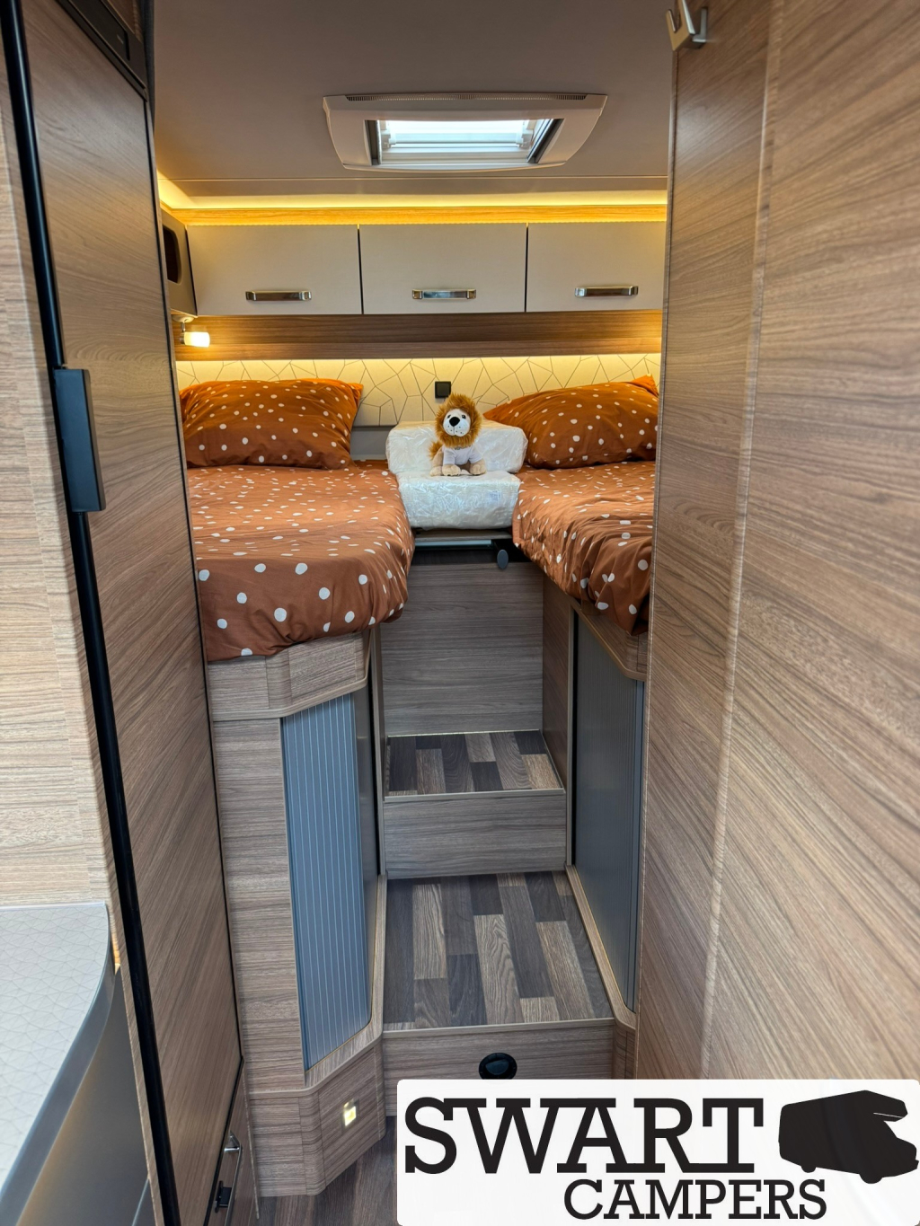 Weinsberg CaraCompact 600 MEG Edition [pepper] foto: 17