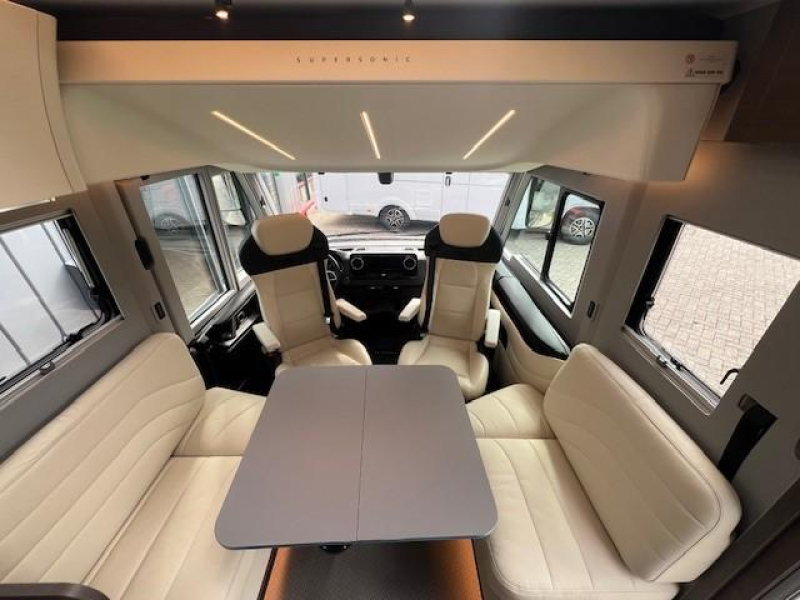Adria Supersonic 780 DC Lage KM-stand compleet  foto: 8