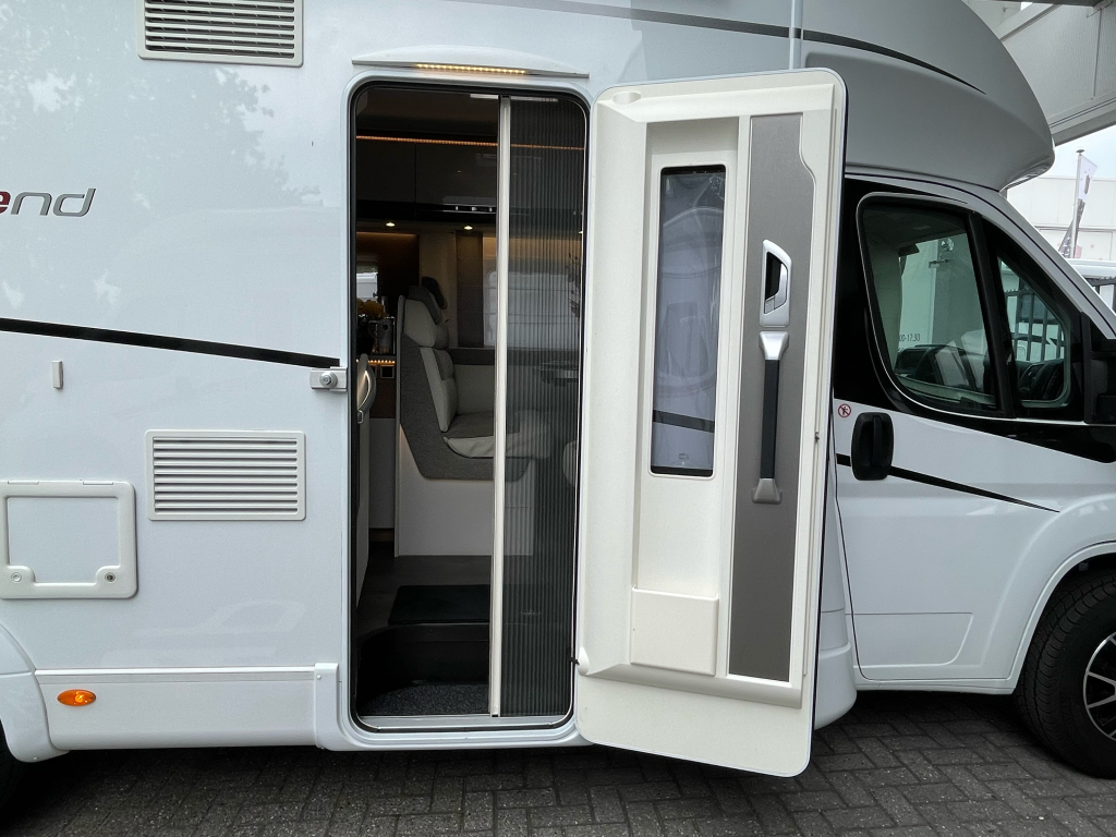 Dethleffs TREND 7057 QUEENSBED AUTOMAAT OVEN BEARLOCK foto: 5