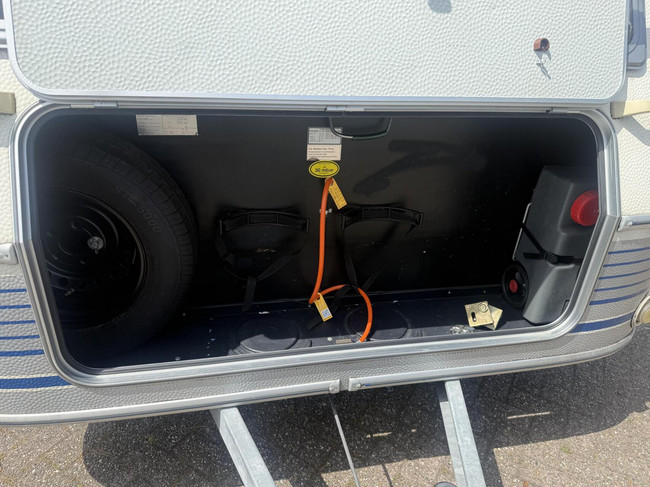 TEC TE 360 K Siena Saphir met mover en voortent foto: 16