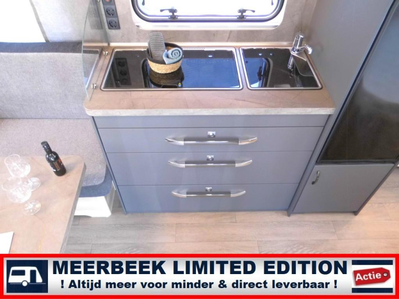 Hobby De Luxe 460 UFE 2027 NEWEST MODEL ! photo: 7