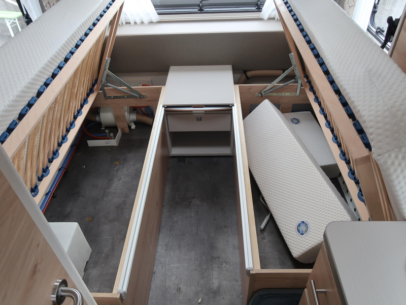 Dethleffs Nomad Avantgarde 460 LE ZGAN EN COMPLEET !!  foto: 9