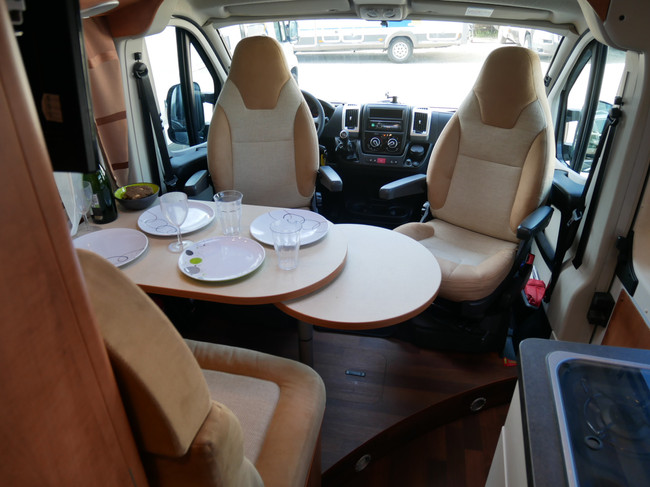 Carthago Malibu Van 600 DB, 6 Meter Buscamper, Busbiker!! foto: 8