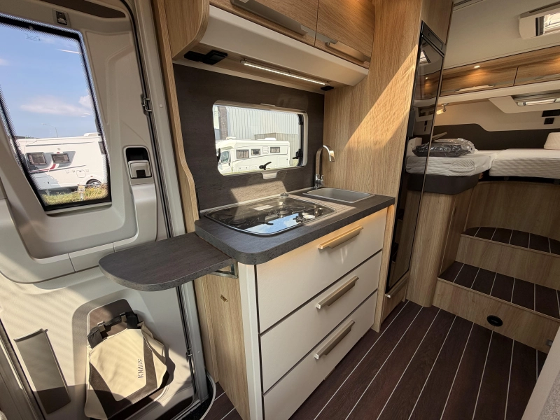 Knaus Sky TI 650 MEG Platinum Selection photo: 8