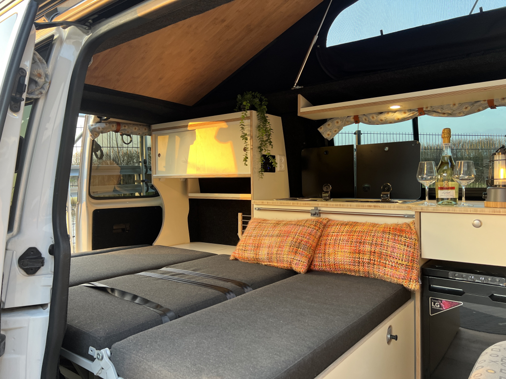 Volkswagen T6 Florida Buscamper BENZIN Foto: 5