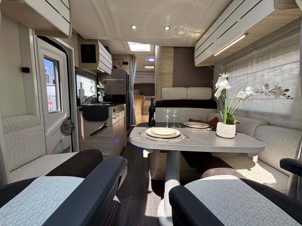 Challenger Graphite 287GA 9T AUT ENKELE BEDDEN+HEFBED 5 PERS foto: 17