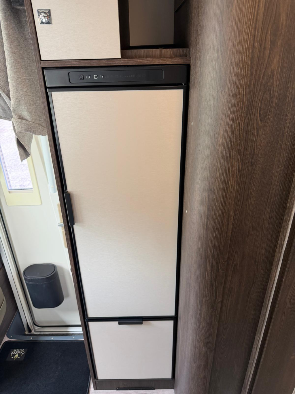 Benimar Tessoro 495 UP CAMA CENTRAL + CAMA ABATIBLE GARAJE XXL 6.99M foto: 8