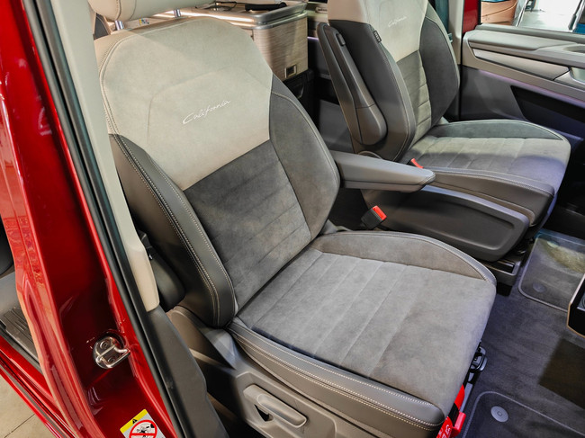 Volkswagen California Ocean 1.5 EHYBRID DSG 4MOTION 245PS Foto: 9