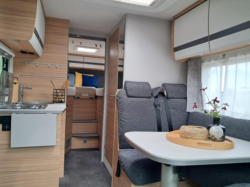 Dethleffs Globebus T 6 - Automaat  foto: 1