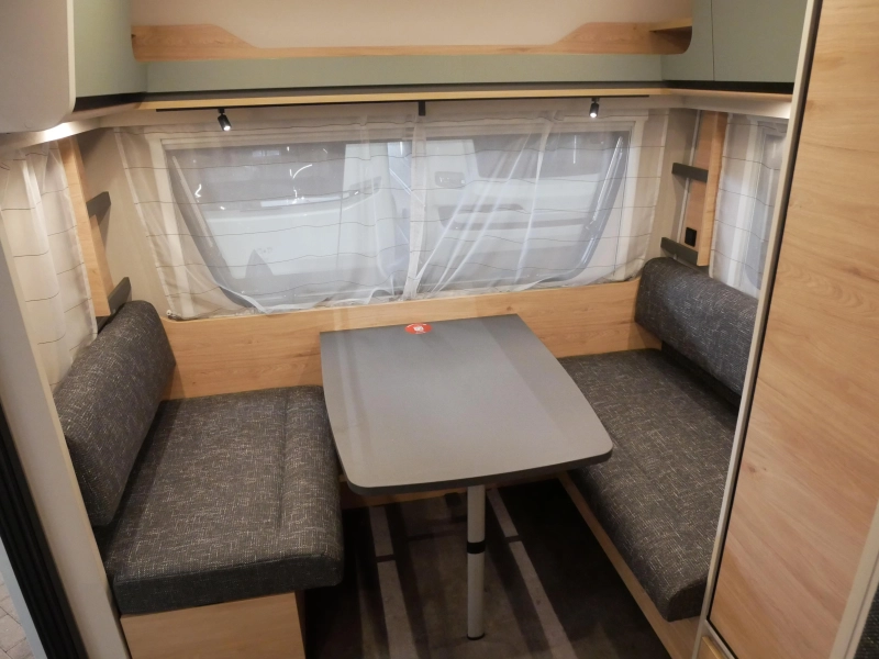 Dethleffs Camper 460 EL MOVER y AIRE ACONDICIONADO GRATIS foto: 4