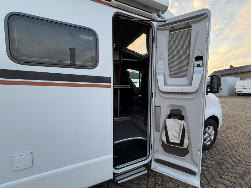 Weinsberg CaraCompact MB 640 MEG 170pk autom|Winterpakket  foto: 9
