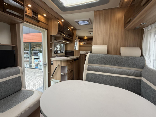 Knaus 650 Meg Sun Ti Automatik Einzelbetten Maxxfan Flacher Boden Foto: 12