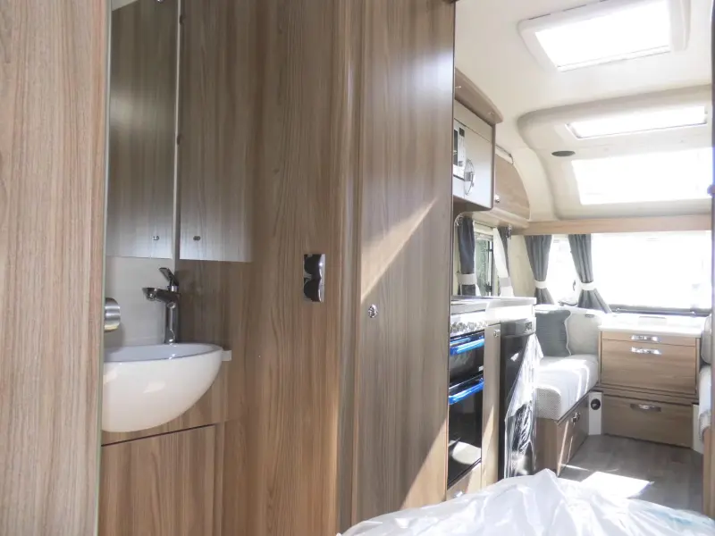 Sprite Cruzer 480 SR Nieuw,overjarig!!  foto: 7