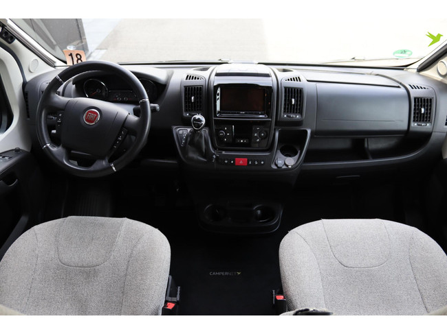 P&ouml;ssl Trenta 640 180hp Automatic | Single beds | Swing bike rack | Roof air conditioning | Zenec Multimedia system | Construct lock | Awning | photo: 19