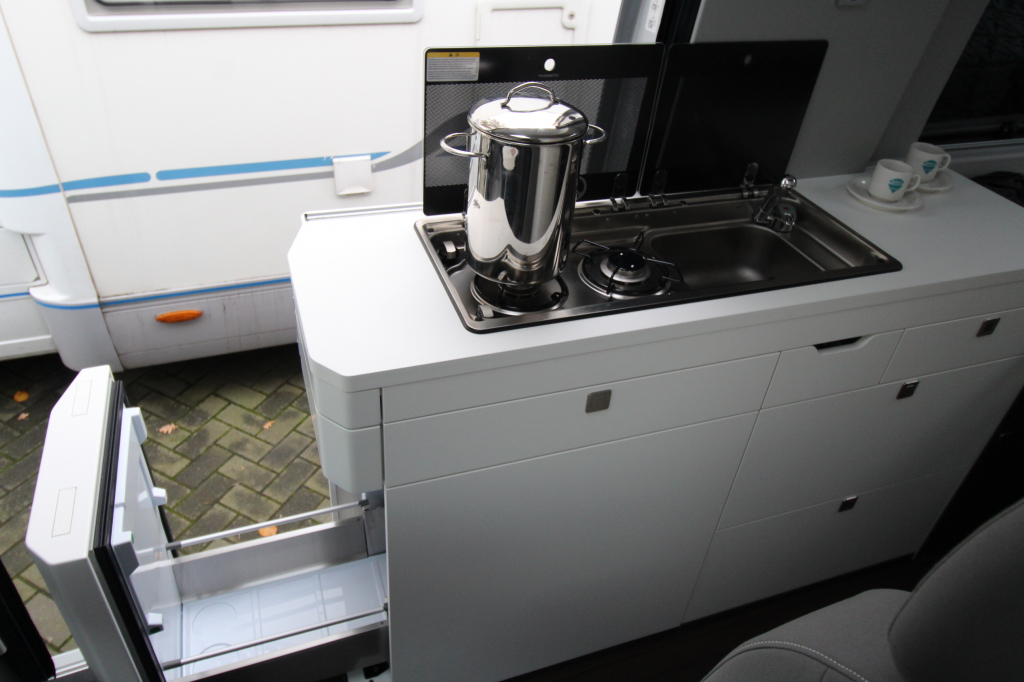 Volkswagen Grand California 680  foto: 12