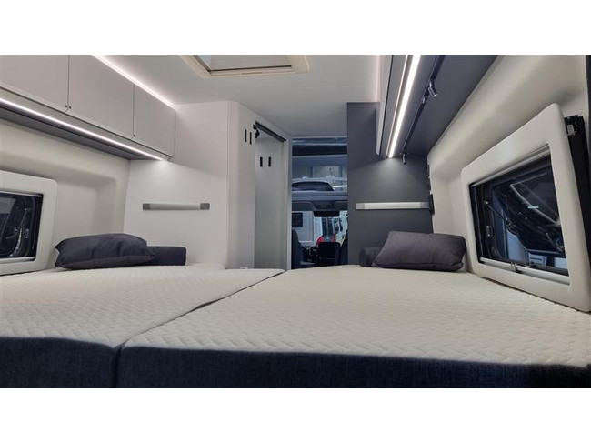 Adria Twin Supreme 640 SLB Foto: 14