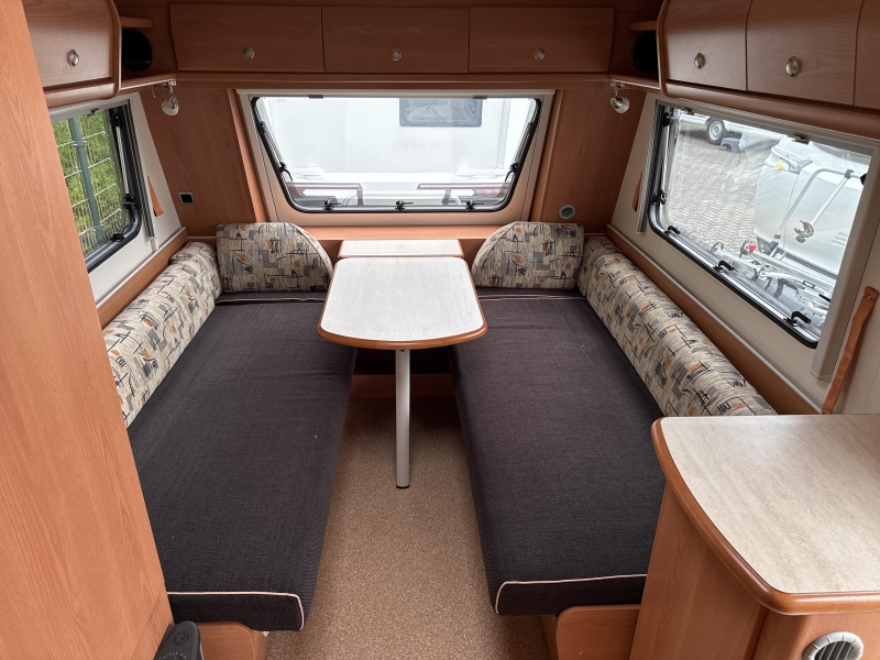 Avento Touristique Comfort 395 TLH Luifel/Airco/Mover  foto: 2