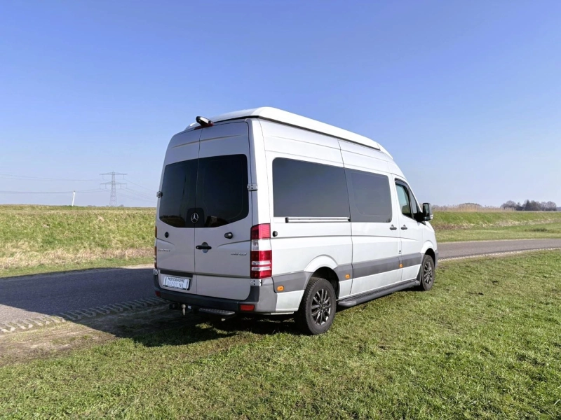 Mercedes-Benz Sprinter 316 CDI by Hop Campers  foto: 2