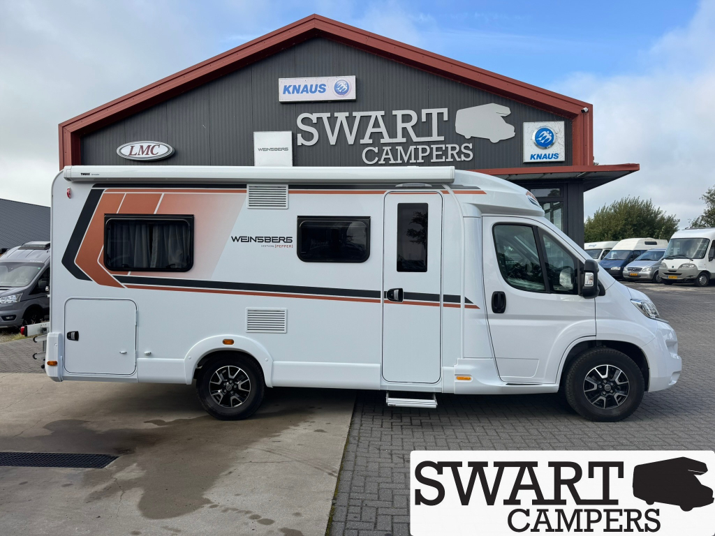 Weinsberg CaraCompact 600 MF Edition [pepper], French bed 140 hp Manual photo: 1