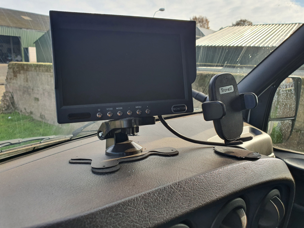 Iveco  2.3 TD Expeditie Camper off-grid met zonnepanelen. foto: 7