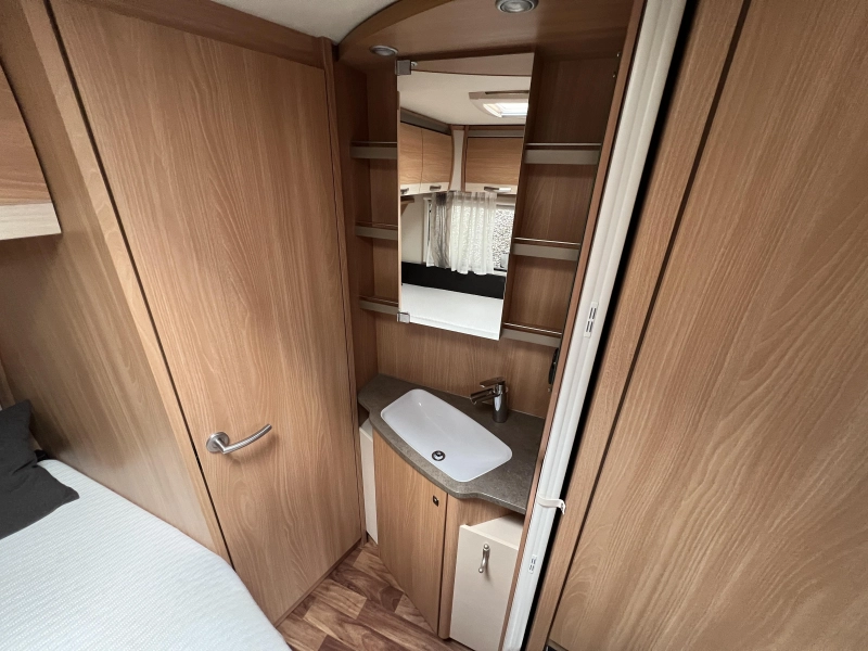 Knaus Sudwind 500 FDK Unico luifel, Hordeur,  foto: 13