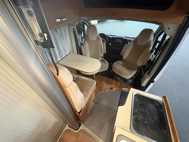 Globecar Roadscout 540 R automaat / busbiker  foto: 7