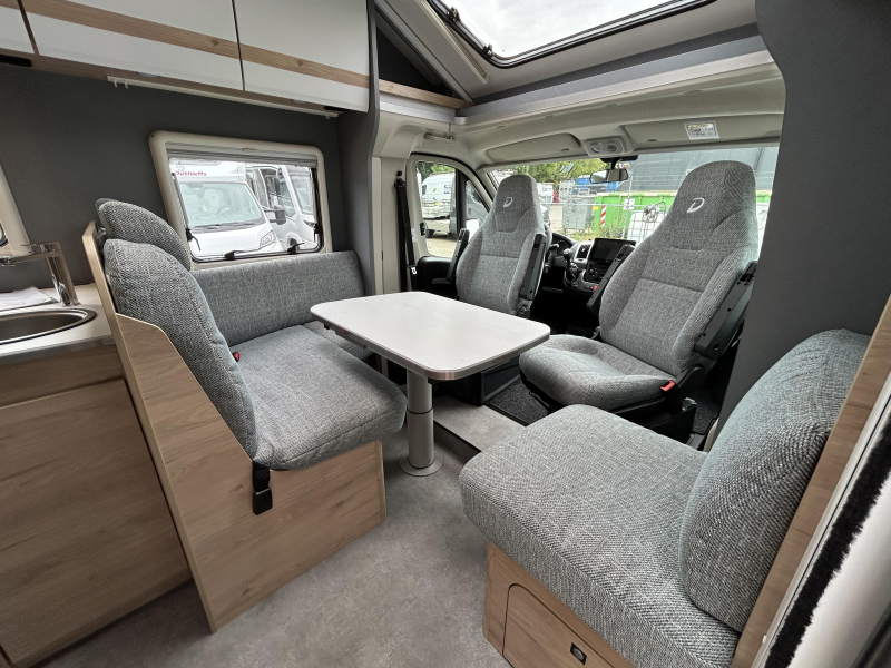 Dethleffs Just Camp T 6812 EB + Airco  foto: 7