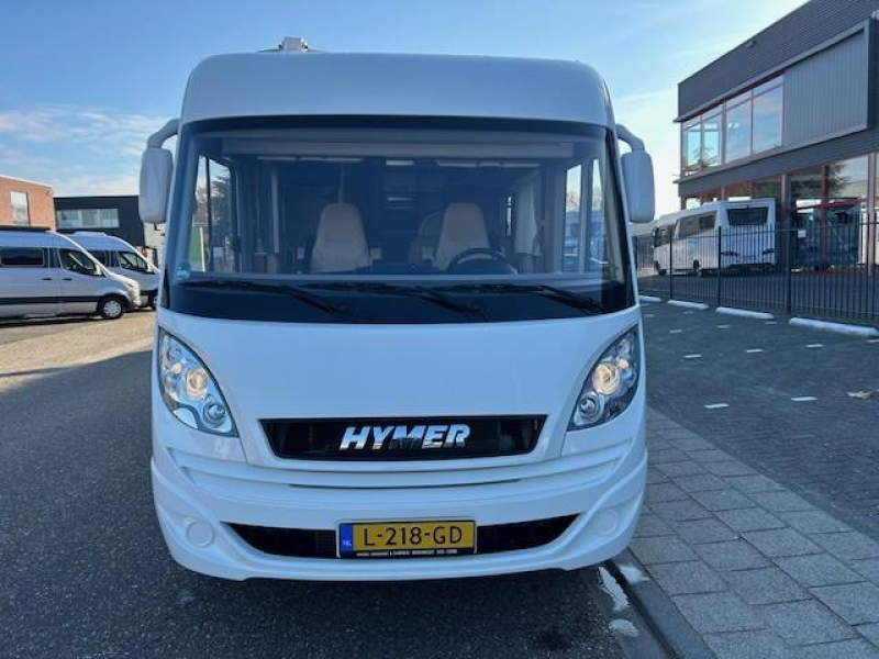 Hymer B584 B588 - automatic - low mileage photo: 1