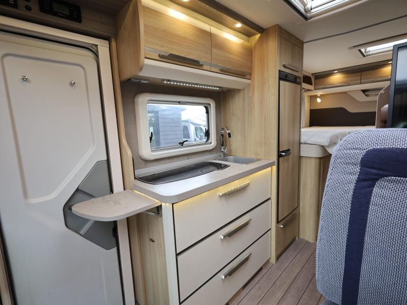 Knaus Sky TI 650 MEG camas individuales | enganche de remolque foto: 5