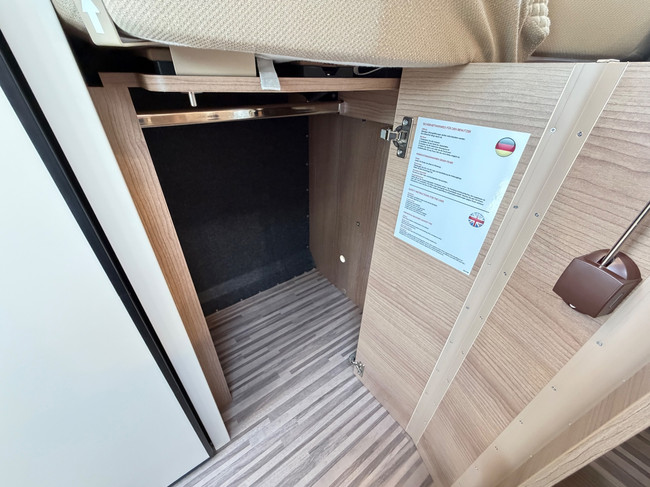 Malibu 600 LE Automaat Diesel/Elek. Verwarming/Solar/Trekhaak/Gasalarm/160PK/Lengtebedden/10” Navi/Vol opties! 2023 foto: 17