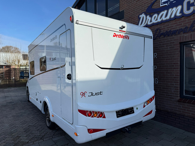 Dethleffs Just T6762 Automaat 9G Hefbed! Ruimtewonder! foto: 10