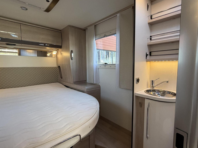 RAPIDO 686 F Euro6 Queensbed 2X Airco Zonnepaneel Luifel Fietsenrek foto: 18