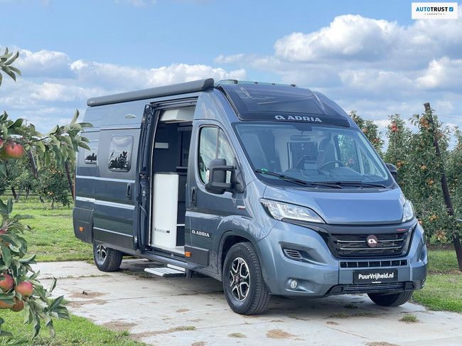 Adria Twin 640 SGX 9-Traps Automaat LUCHTVERING 160 PK