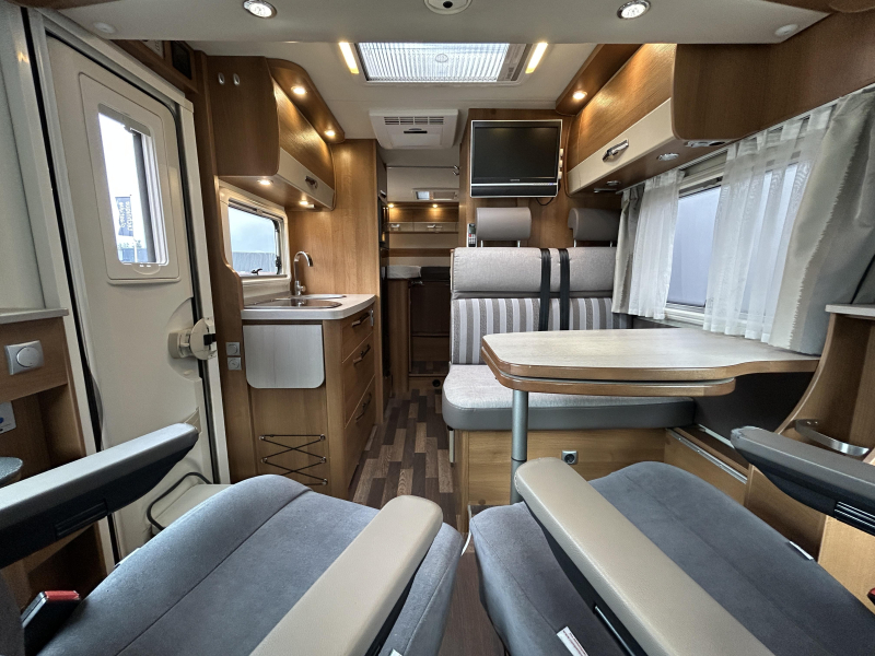 Knaus Van I 600 ME Hefbed, Solar, Schotel  foto: 7