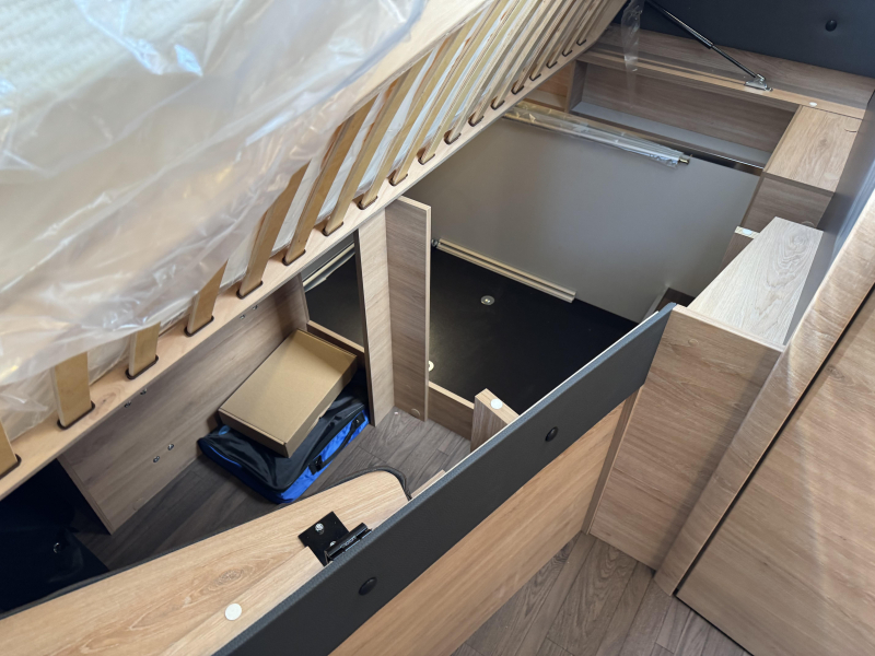 Knaus L!ve Wave 650 MF  foto: 1