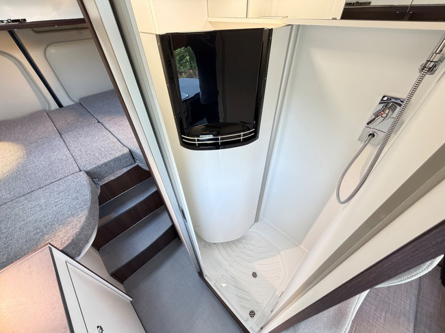 Pössl Summit Prime 640 Automaat / Skyroof / Trekhaak / Schotel TV / Grote NAVI foto: 20
