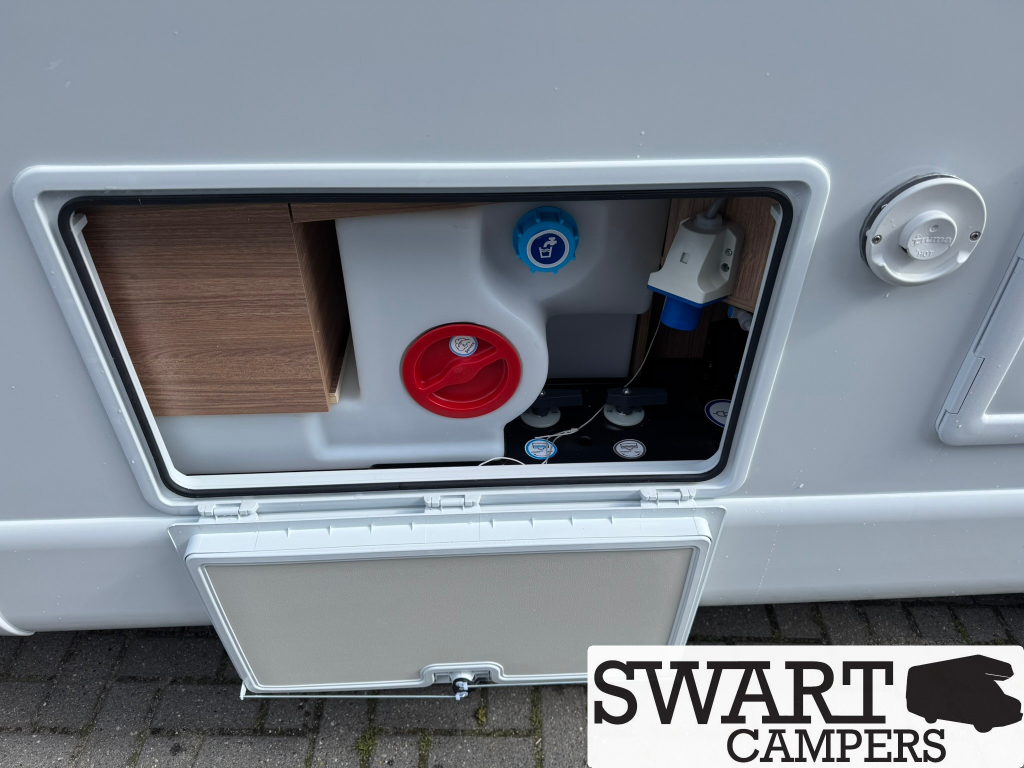 Weinsberg CaraCompact 600 MEG Edition [pepper] automaat 140 pk foto: 24