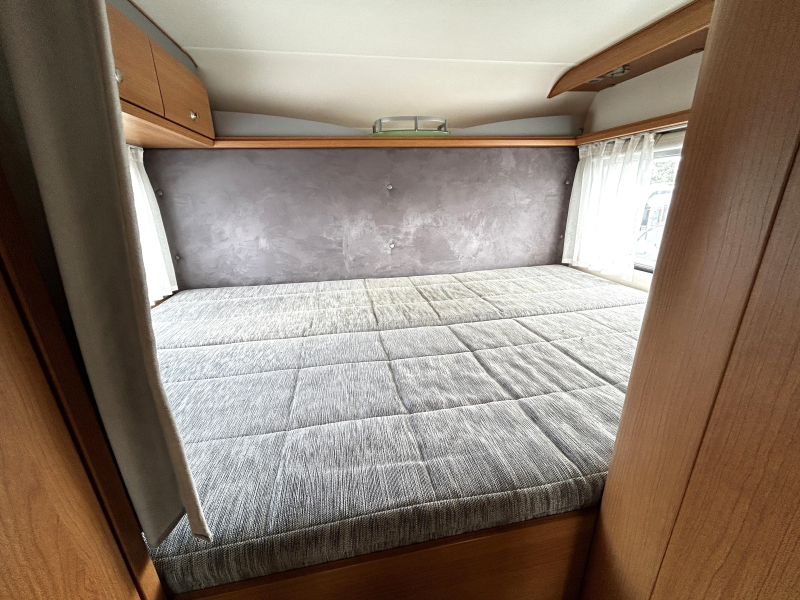 Knaus Sport TR Alkovenmobil/Querbett/2008/Klima  Foto: 19